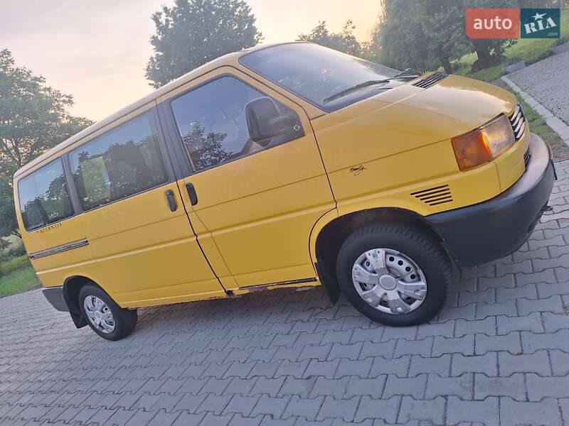 Минивэн Volkswagen Transporter 1999 в Черновцах
