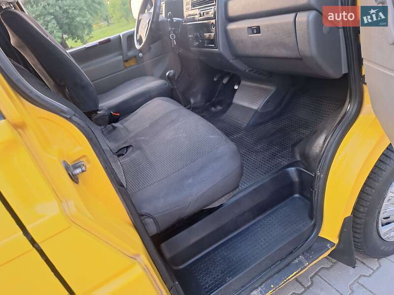 Минивэн Volkswagen Transporter 1999 в Черновцах