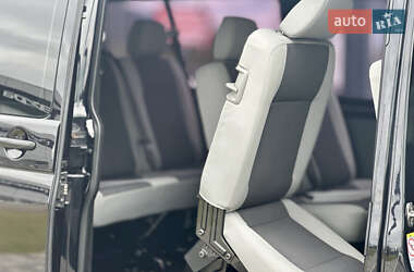 Минивэн Volkswagen Transporter 2015 в 