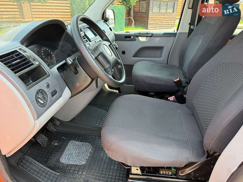 Минивэн Volkswagen Transporter 2005 в Киеве