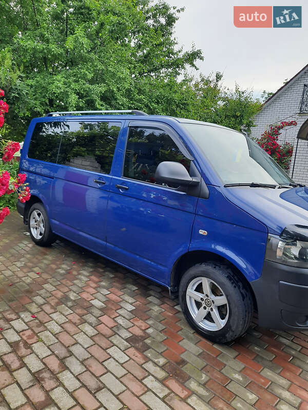 Минивэн Volkswagen Transporter 2015 в Дударкове