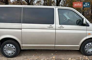 Микроавтобус Volkswagen Transporter 2004 в Киеве