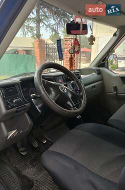 Минивэн Volkswagen Transporter 2000 в 
