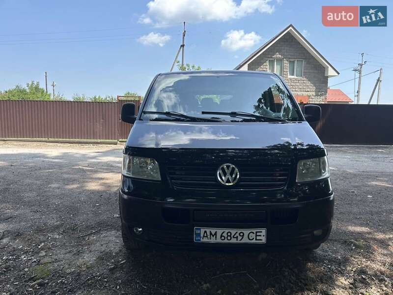 Минивэн Volkswagen Transporter 2006 в 