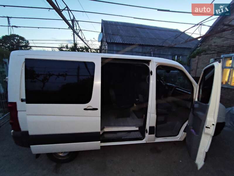 Мінівен Volkswagen Transporter 2008 в Марганці