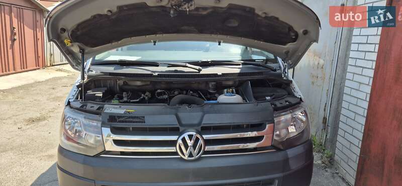 Грузовой фургон Volkswagen Transporter 2014 в Киеве