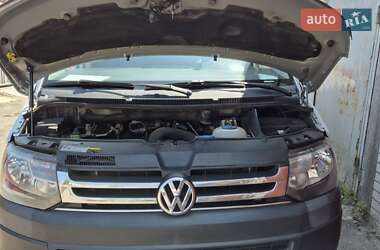 Грузовой фургон Volkswagen Transporter 2014 в 