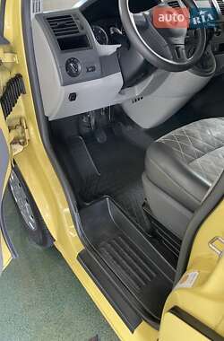 Минивэн Volkswagen Transporter 2014 в 