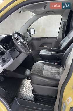 Минивэн Volkswagen Transporter 2014 в 
