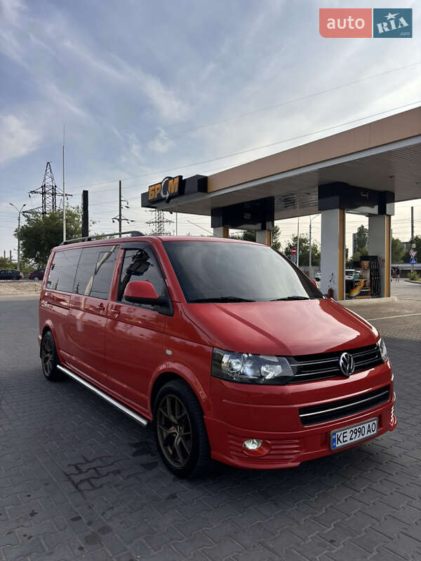 Минивэн Volkswagen Transporter 2005 в 