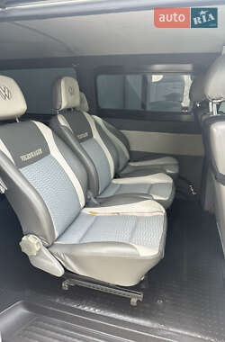 Минивэн Volkswagen Transporter 2004 в 