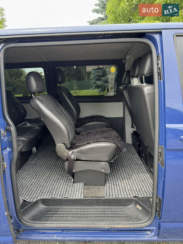 Минивэн Volkswagen Transporter 2010 в Хмельницком