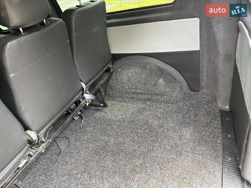 Минивэн Volkswagen Transporter 2010 в Хмельницком