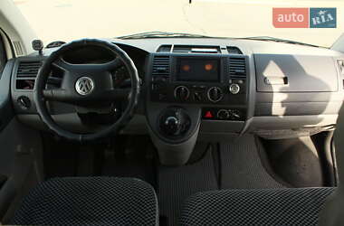 Вантажний фургон Volkswagen Transporter 2006 в 