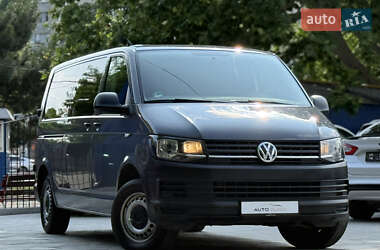 Минивэн Volkswagen Transporter 2018 в 