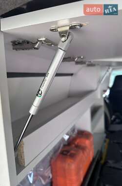 Минивэн Volkswagen Transporter 1999 в 