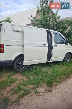 Грузовой фургон Volkswagen Transporter 2005 в Чернигове