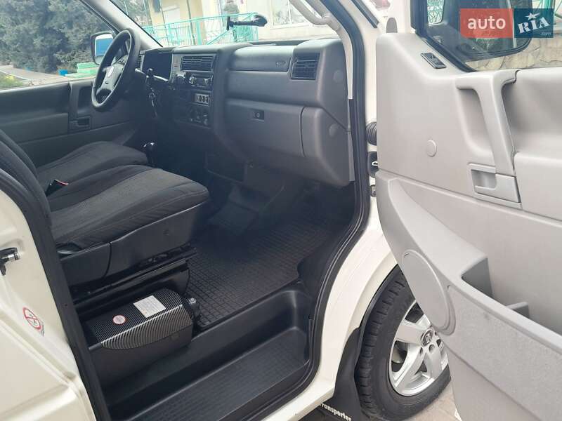 Минивэн Volkswagen Transporter 2000 в Одессе фото 12 Минивэн Volkswagen Transporter 2000 в Одессе