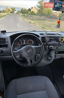 Мінівен Volkswagen Transporter 2011 в 
