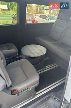 Мінівен Volkswagen Transporter 2011 в 