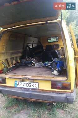 Грузовой фургон Volkswagen Transporter 1987 в 