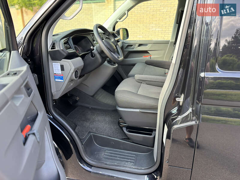 Грузопассажирский фургон Volkswagen Transporter 2021 в Киеве