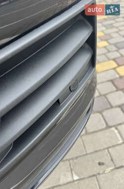 Минивэн Volkswagen Transporter 2018 в 