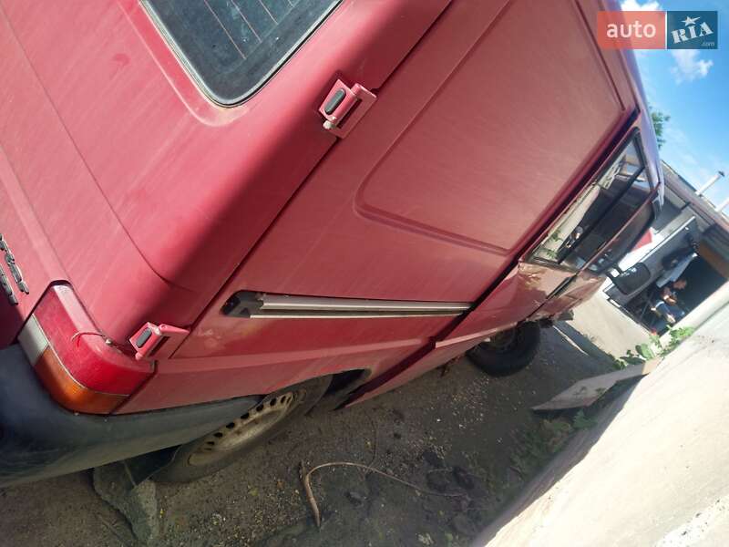 Минивэн Volkswagen Transporter 1998 в Киеве
