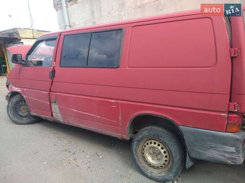 Минивэн Volkswagen Transporter 1998 в Киеве