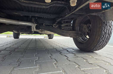 Грузопассажирский фургон Volkswagen Transporter 2000 в 