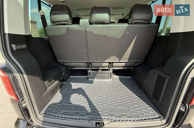 Минивэн Volkswagen Transporter 2017 в 