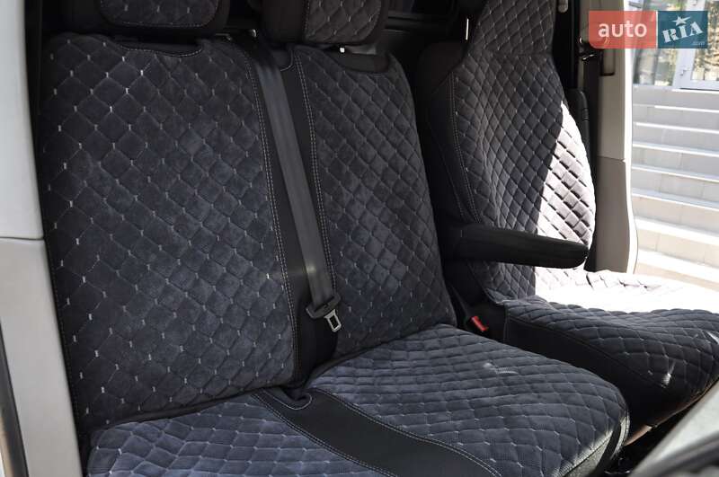 Грузовой фургон Volkswagen Transporter 2015 в Одессе