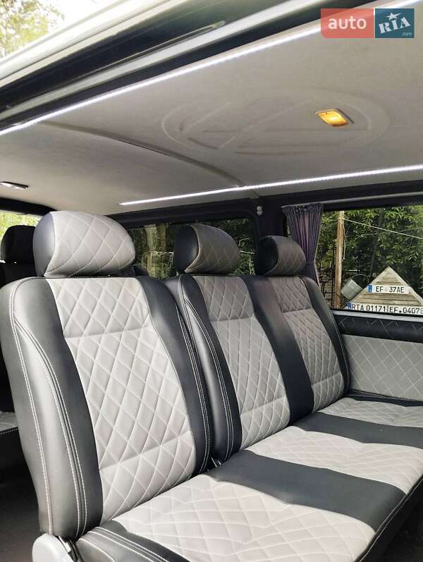 Минивэн Volkswagen Transporter 2014 в Коростене
