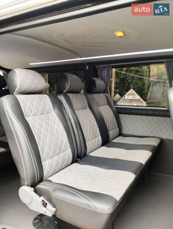 Минивэн Volkswagen Transporter 2014 в Коростене