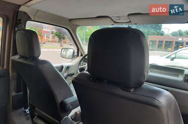 Минивэн Volkswagen Transporter 2002 в 