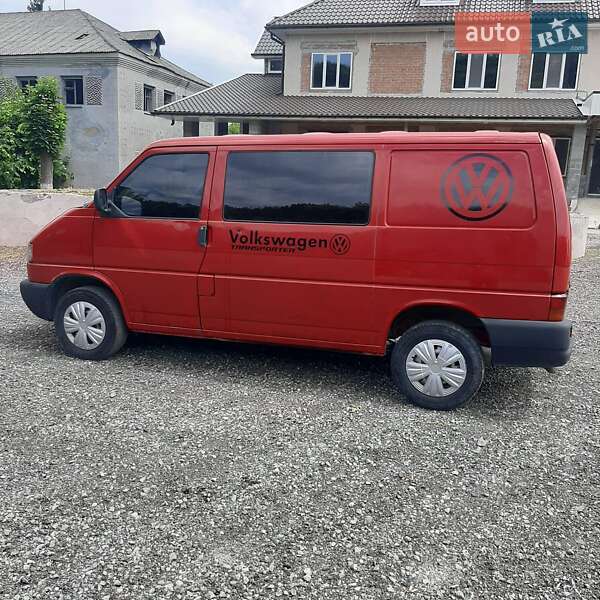 Мінівен Volkswagen Transporter 2001 в 