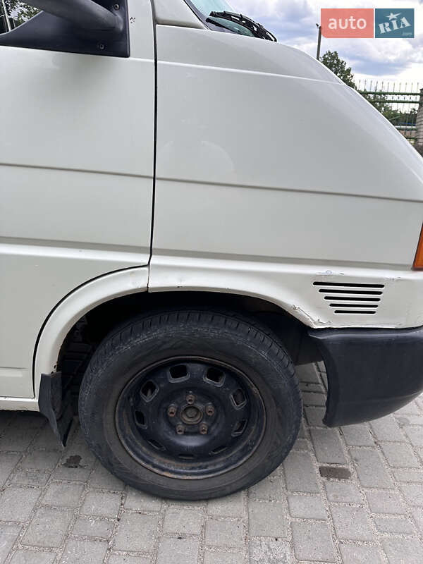 Минивэн Volkswagen Transporter 1997 в Владимирце