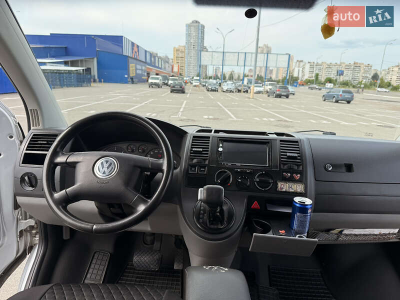 Минивэн Volkswagen Transporter 2006 в Киеве