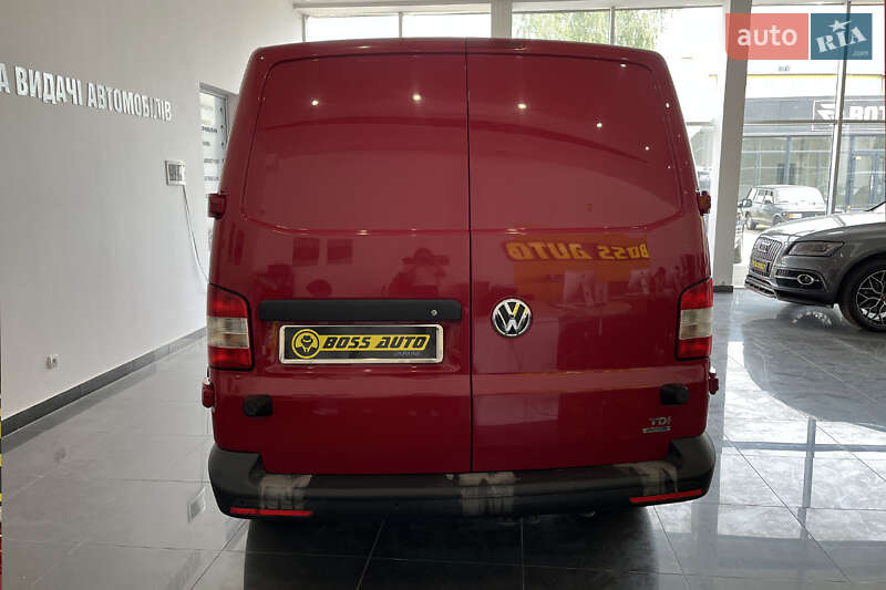 Грузовой фургон Volkswagen Transporter 2013 в Шептицькому