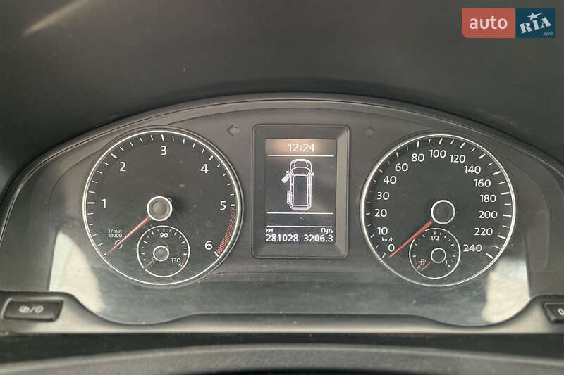 Грузовой фургон Volkswagen Transporter 2013 в Шептицькому