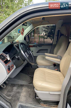 Минивэн Volkswagen Transporter 2006 в 