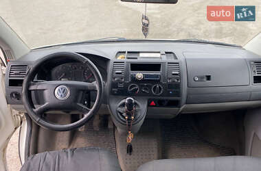 Минивэн Volkswagen Transporter 2004 в 