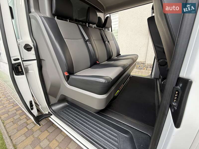 Минивэн Volkswagen Transporter 2020 в Луцке