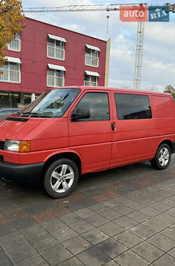 Дом на колесах Volkswagen Transporter 2001 в 