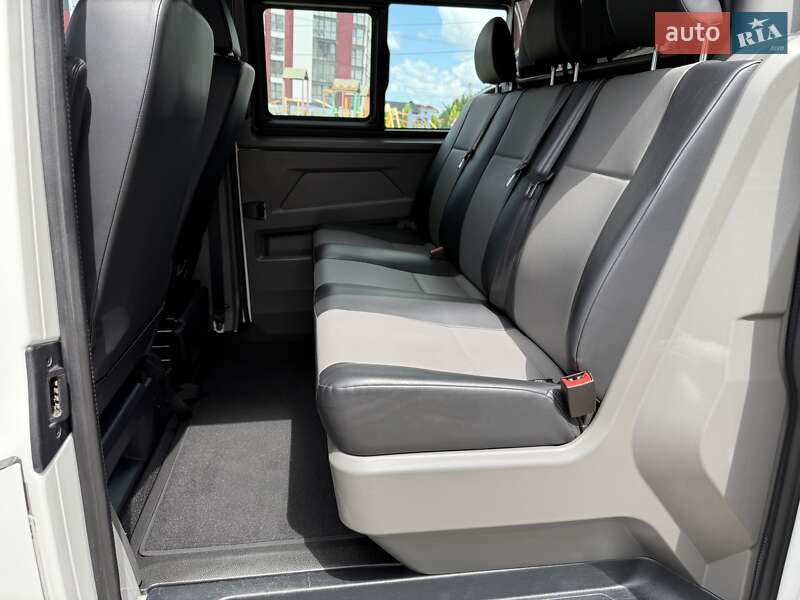 Минивэн Volkswagen Transporter 2020 в Луцке