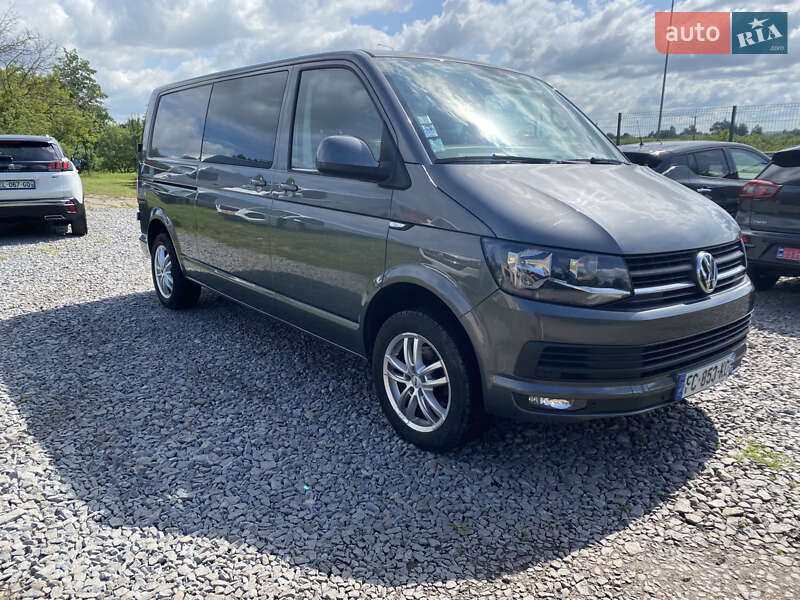 Минивэн Volkswagen Transporter 2018 в Дубно