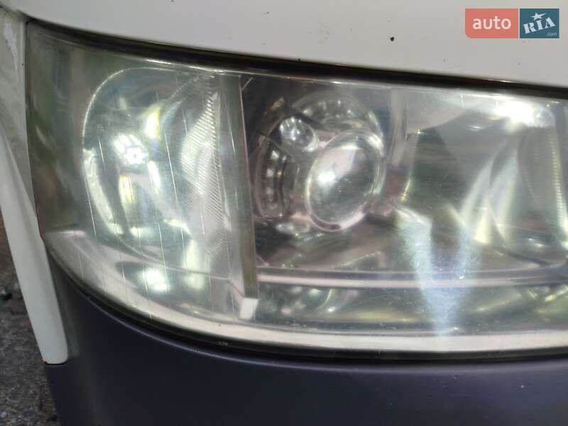 Грузовой фургон Volkswagen Transporter 2003 в Полтаве