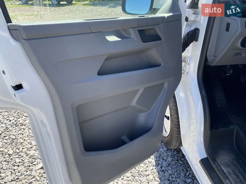 Грузовой фургон Volkswagen Transporter 2021 в Дубно
