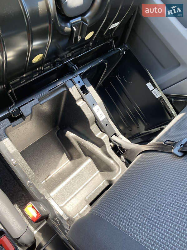 Грузовой фургон Volkswagen Transporter 2021 в Дубно