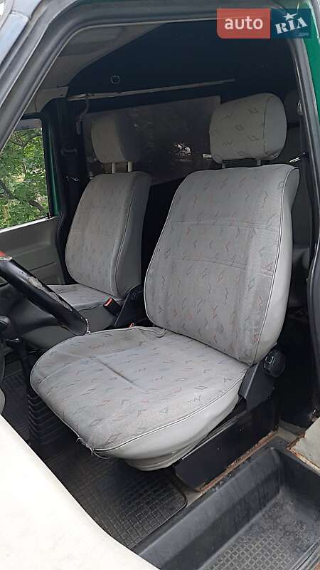 Минивэн Volkswagen Transporter 1998 в Киеве